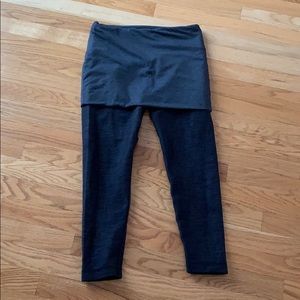 Lululemon Capri skirt leggings size 6